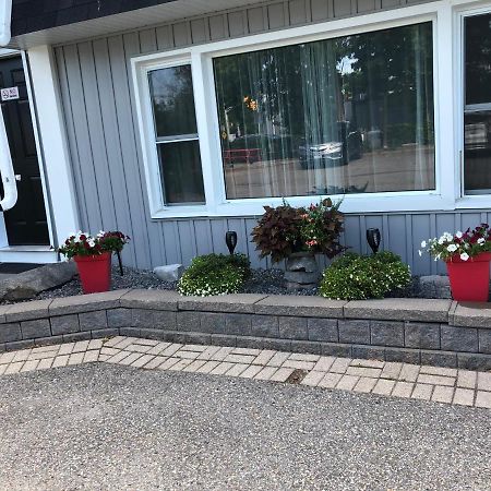New Rockland Motel Bobcaygeon Exteriör bild