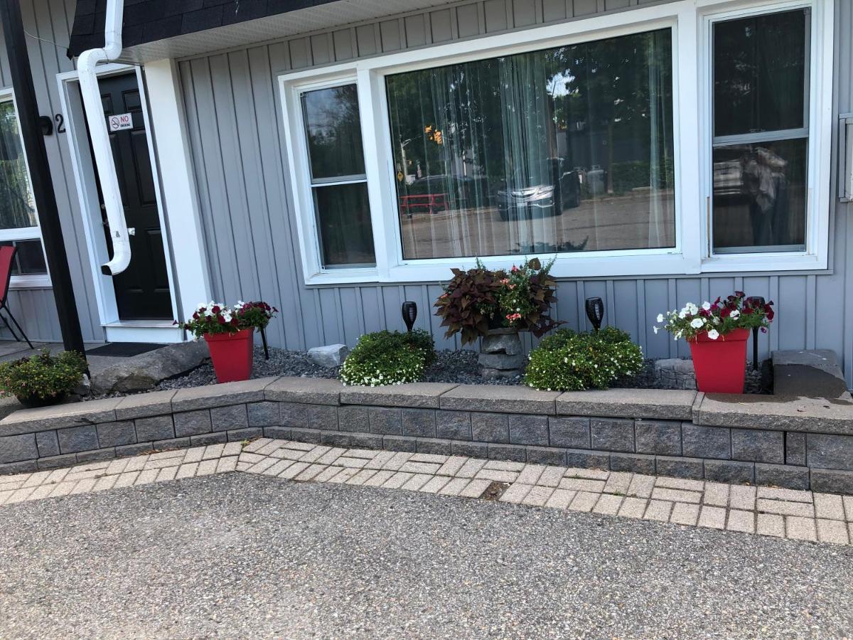 New Rockland Motel Bobcaygeon Exteriör bild