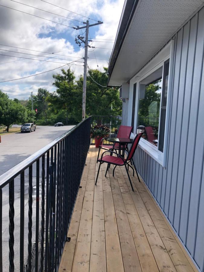 New Rockland Motel Bobcaygeon Exteriör bild