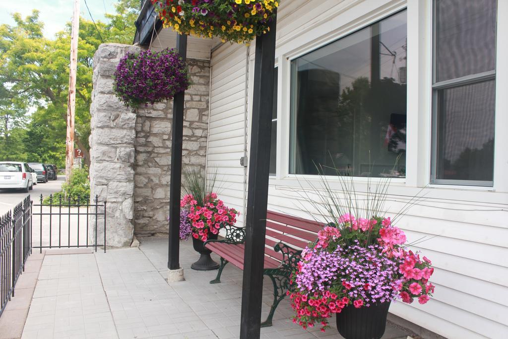 New Rockland Motel Bobcaygeon Exteriör bild